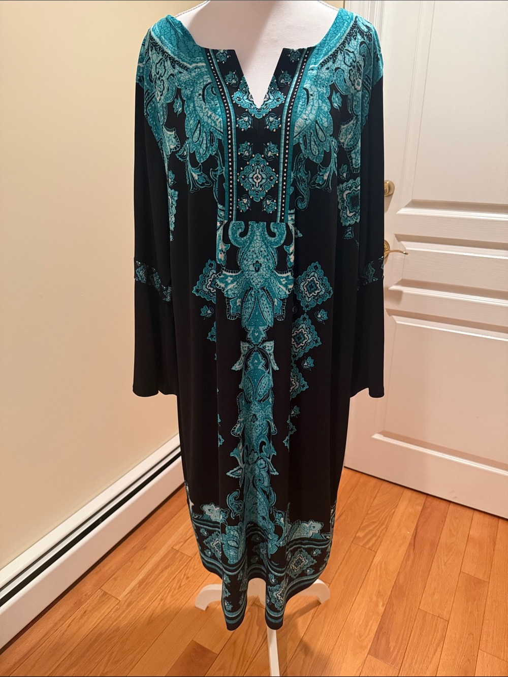 JM Collection Teal and Black Paisley Midi Dress with Bell Sleeves